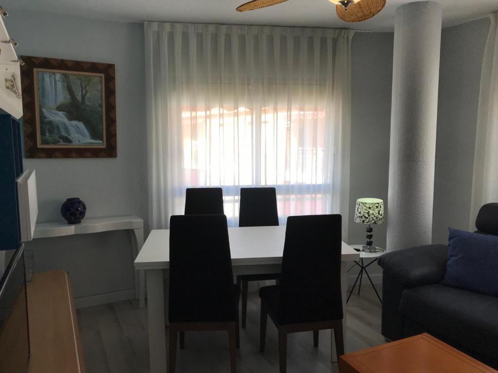 Apartamentos La Encarnacion I Лос Алказарес Экстерьер фото